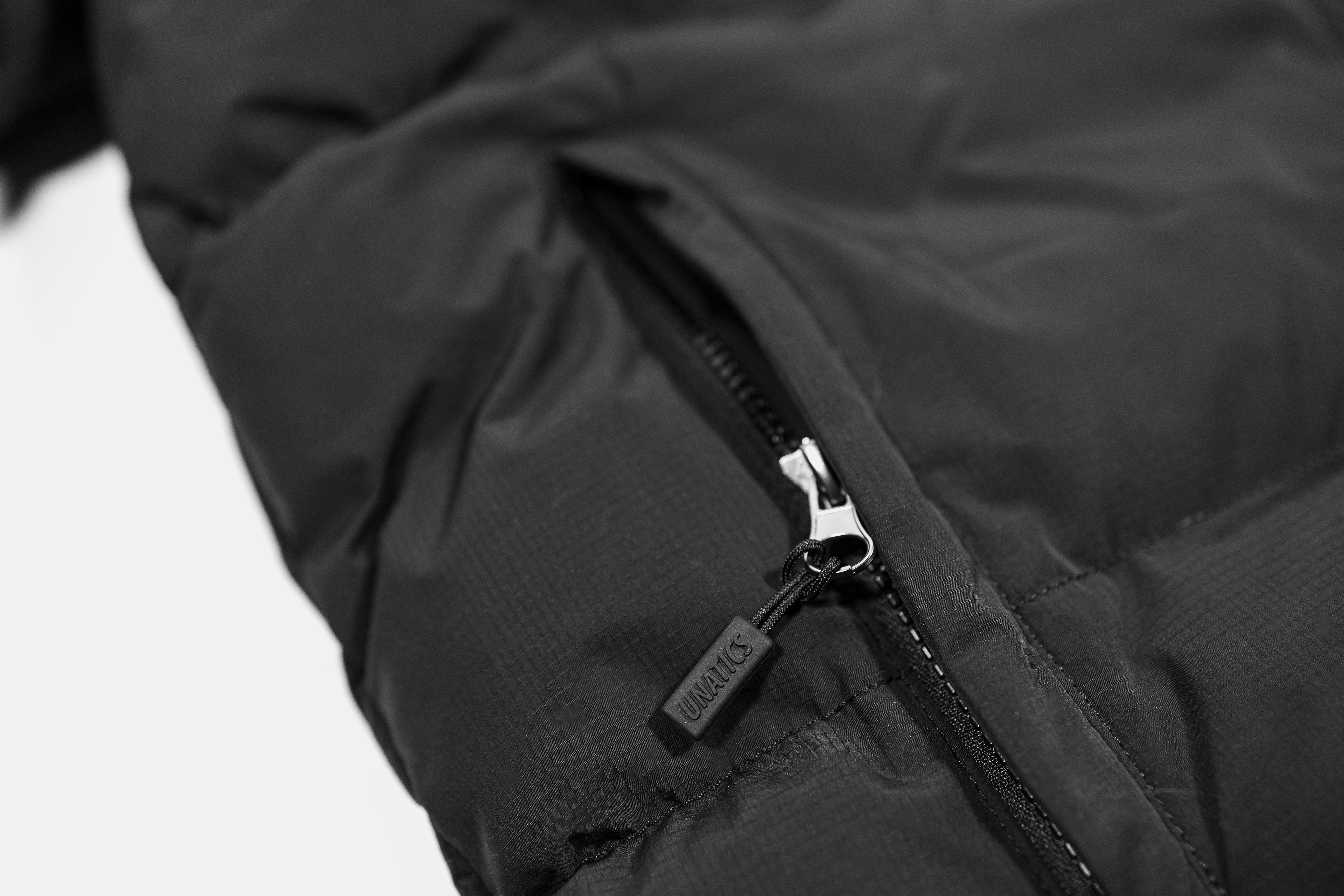 Puffer Jacket 'Italic' black