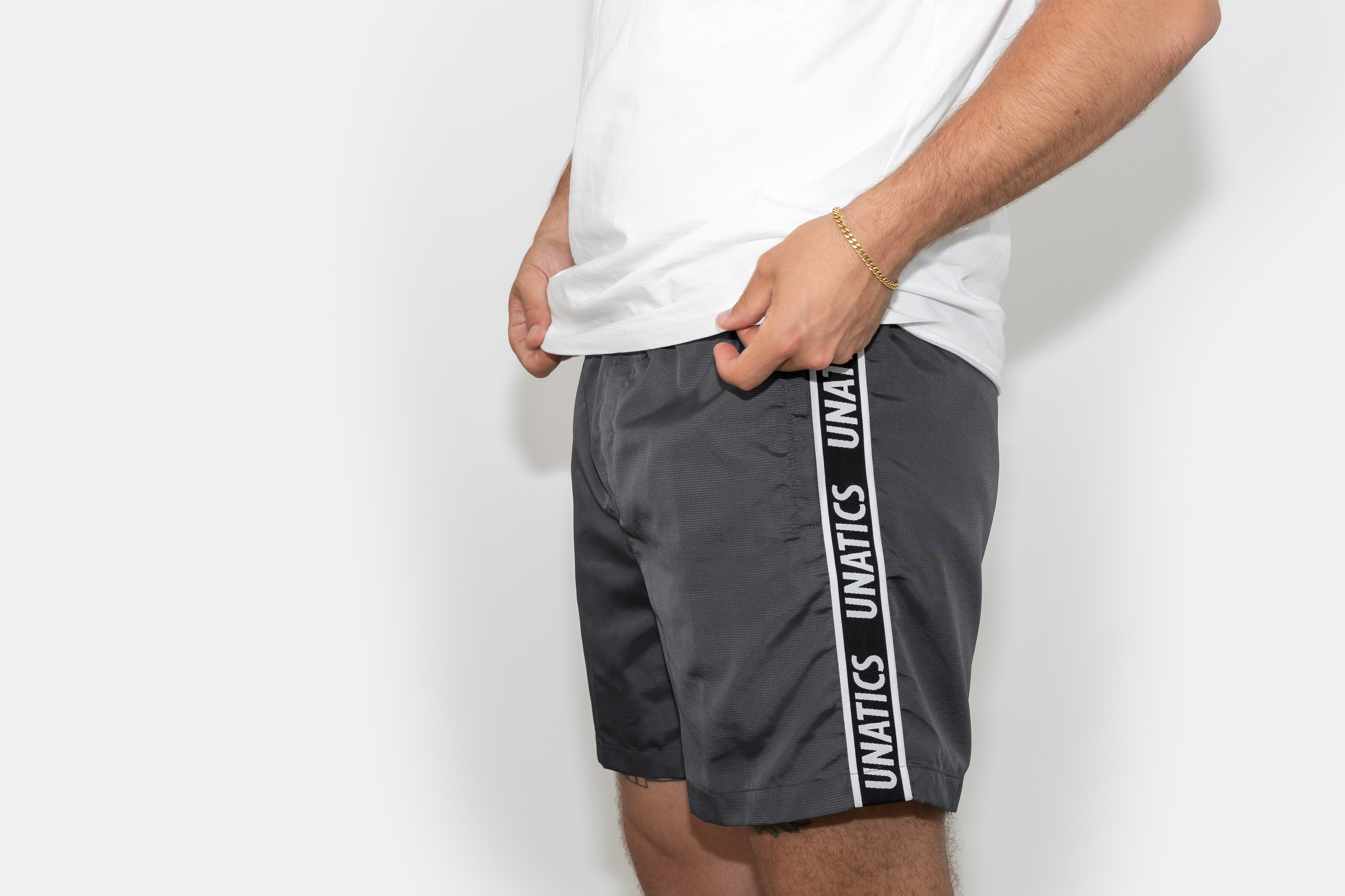 Short 'Taping Unatics' grey