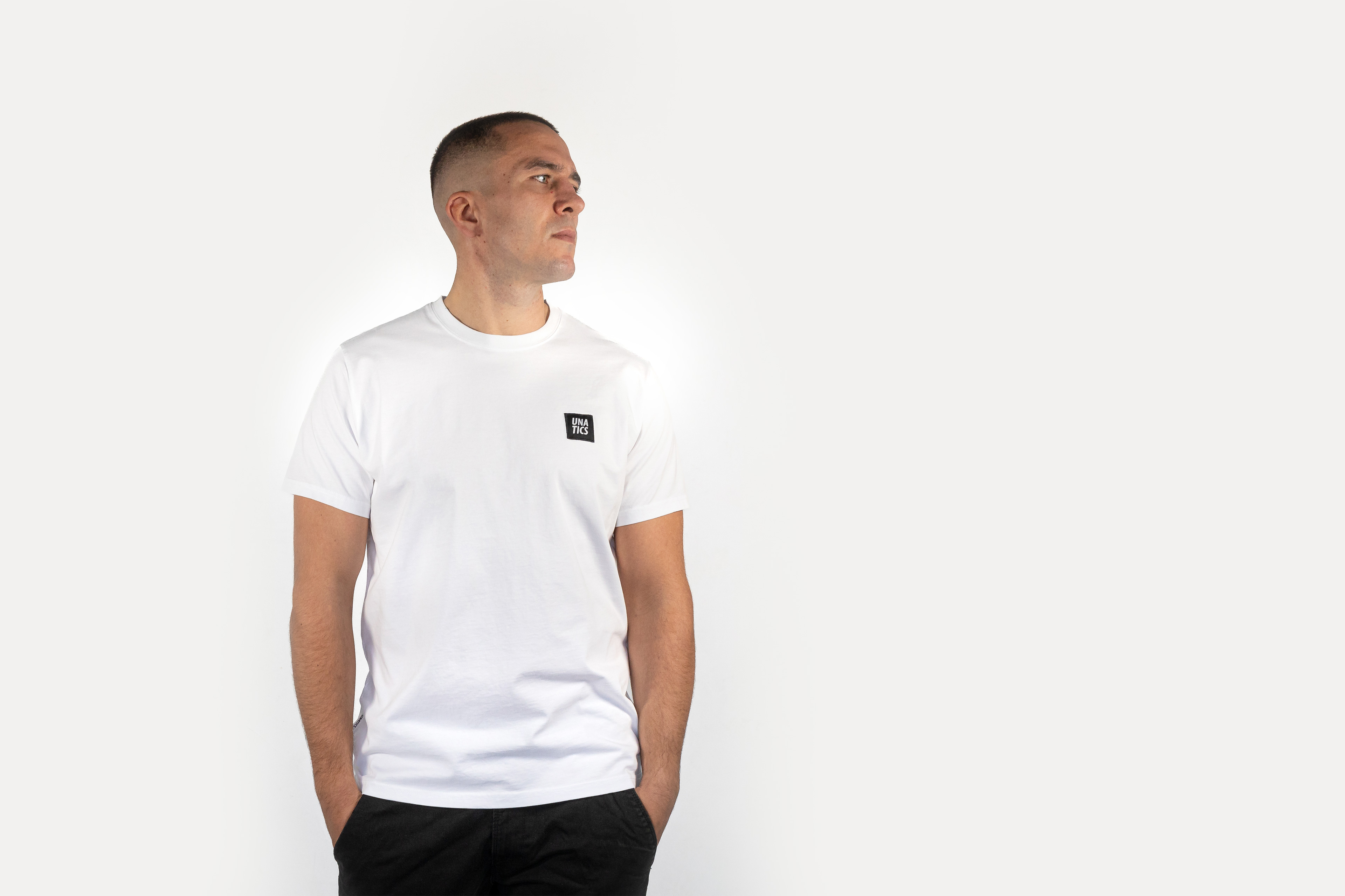 T-Shirt 'Brandlabel' white