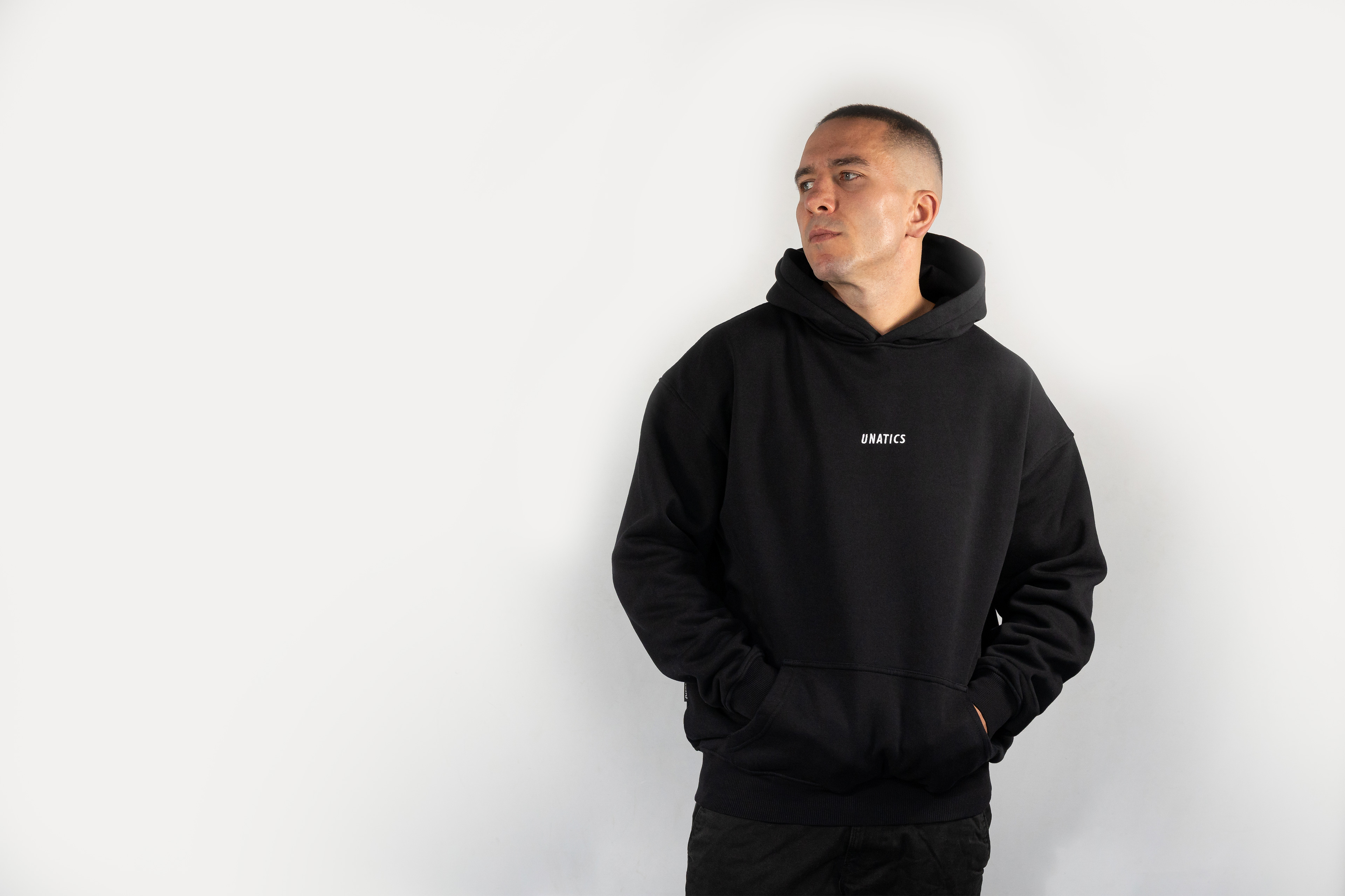 Hoodie 'Italic' black