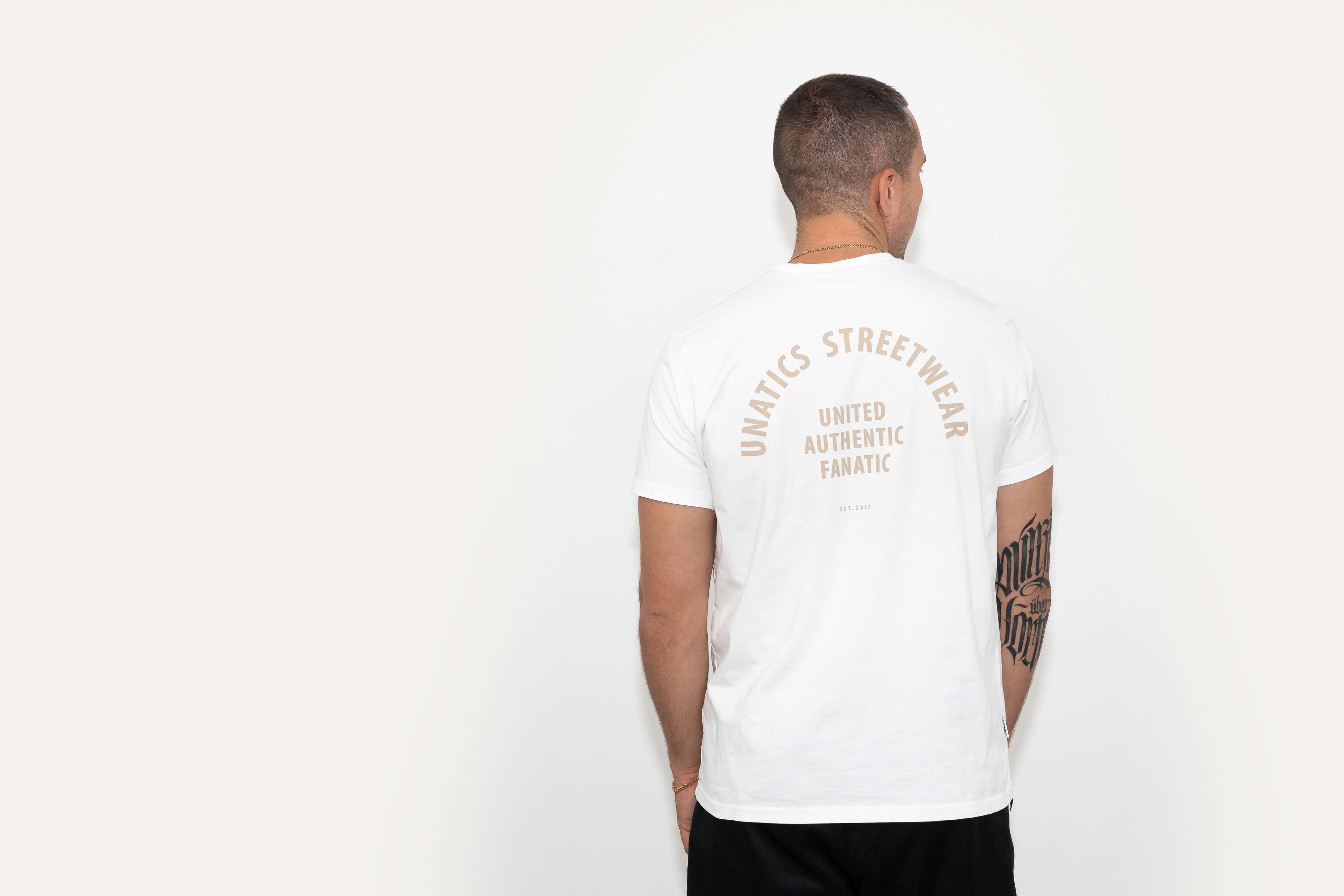 T-Shirt 'Streetwear Backprint' white