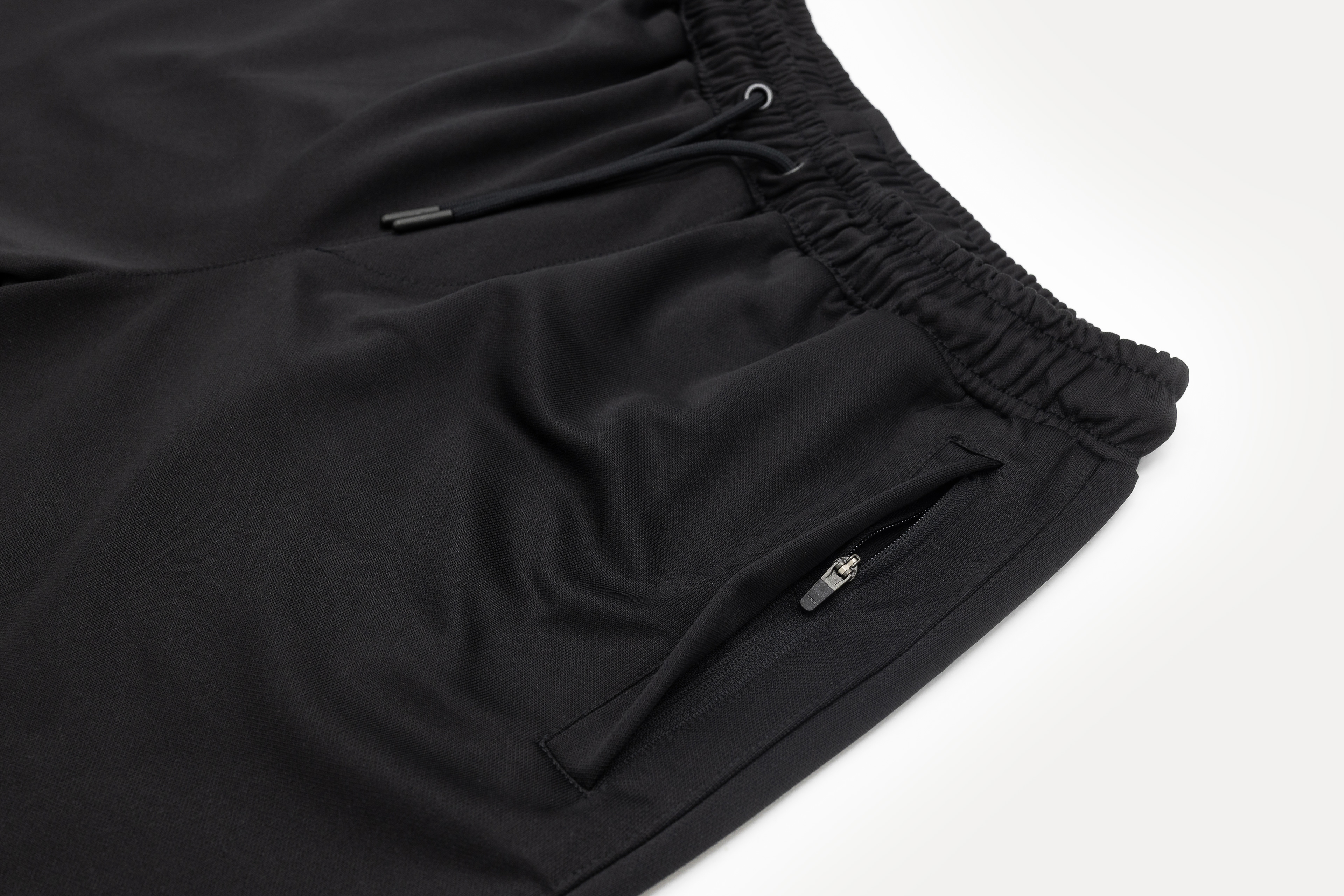 Short 'Emblem' black