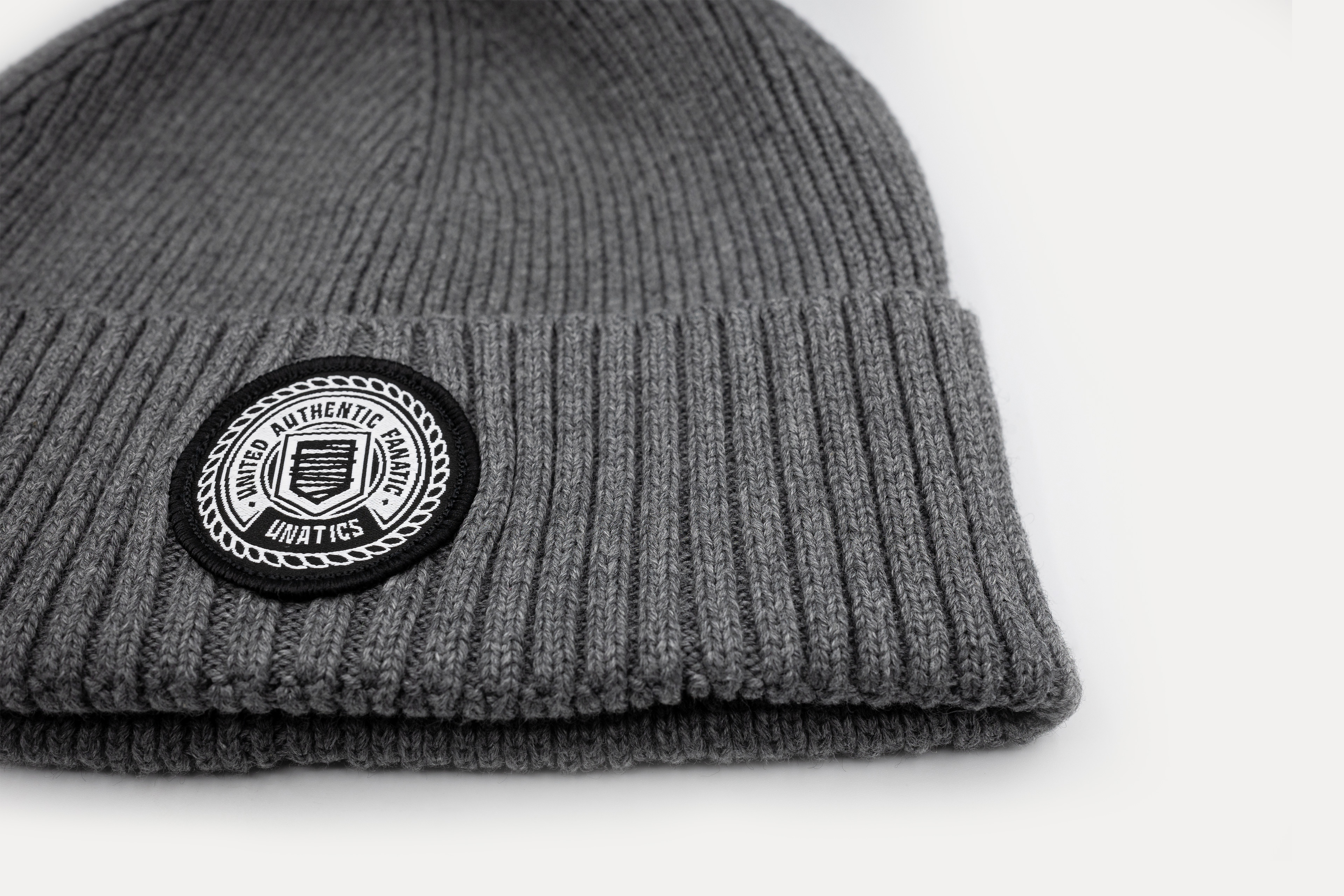 Beanie 'Emblem' dark grey
