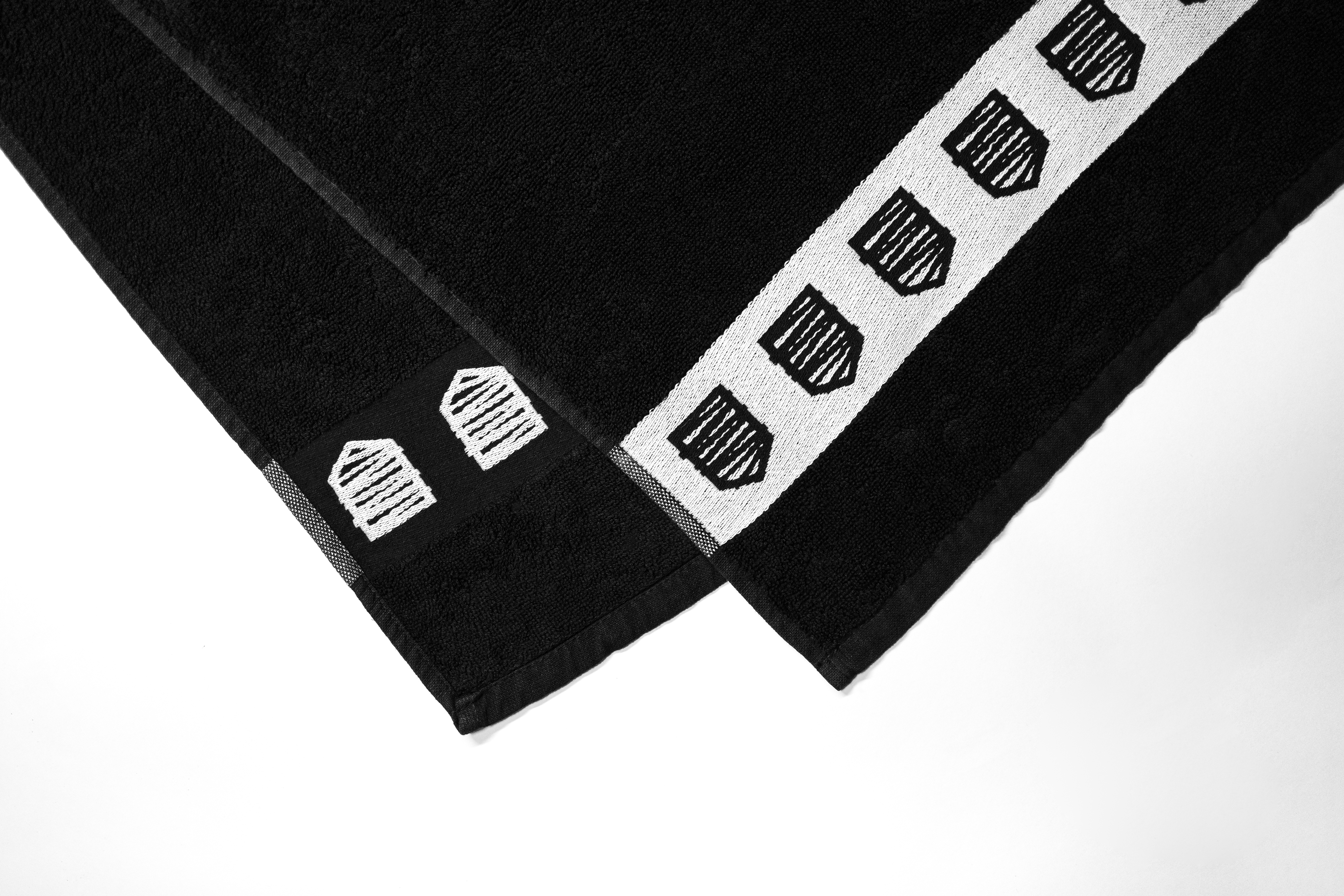 Strandtuch 'Logo' black