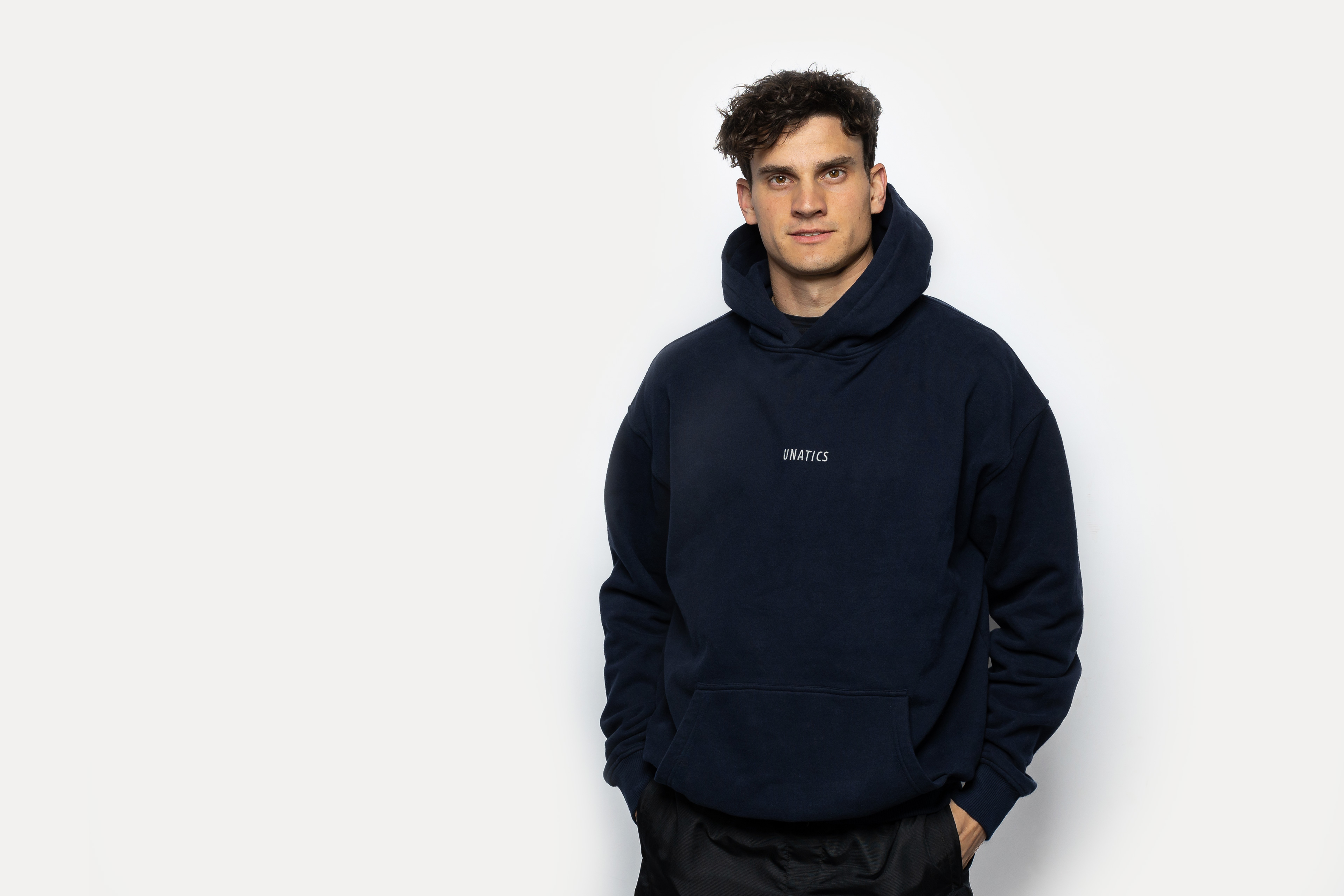 Hoodie 'UNATICS' navy