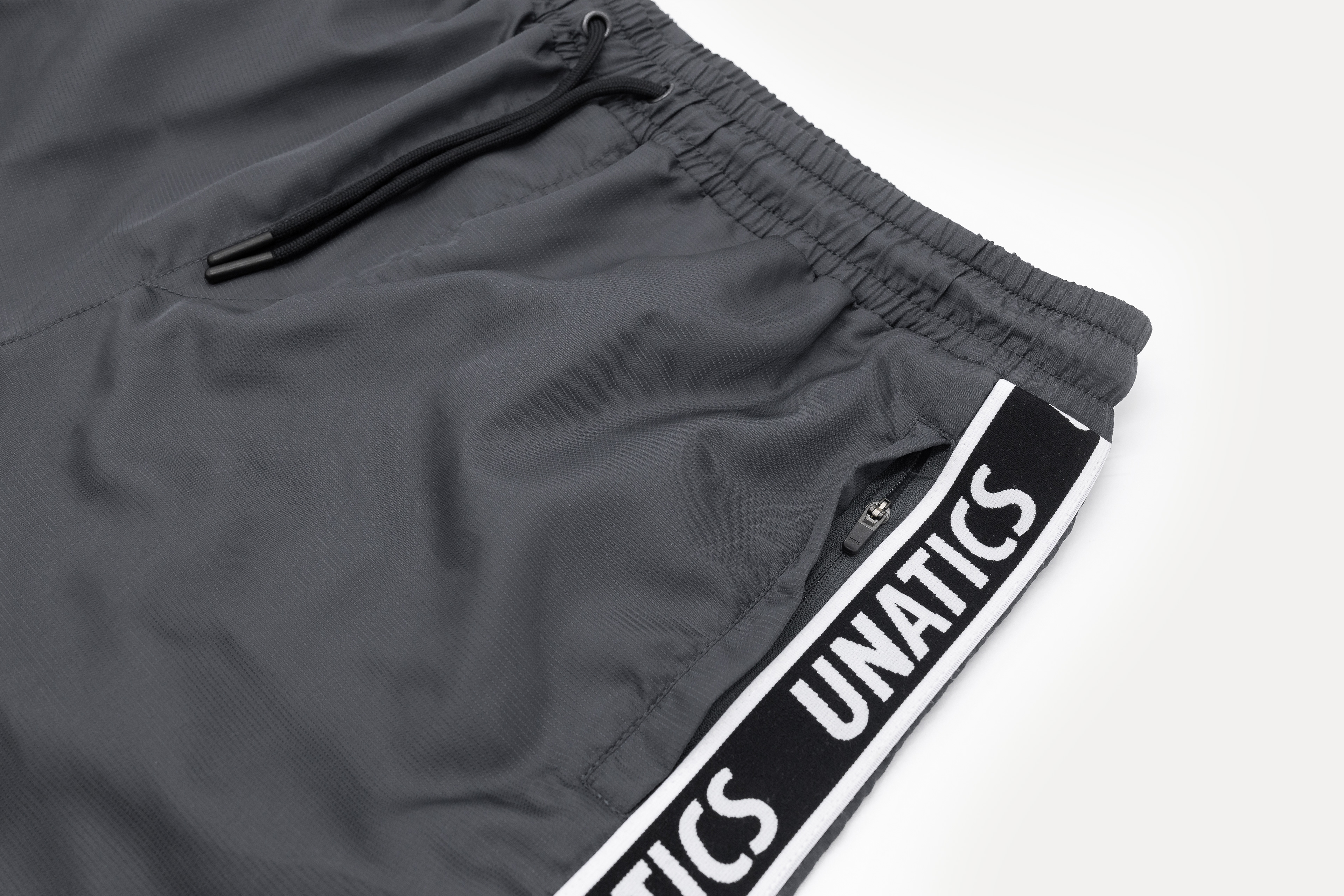 Short 'Taping Unatics' grey