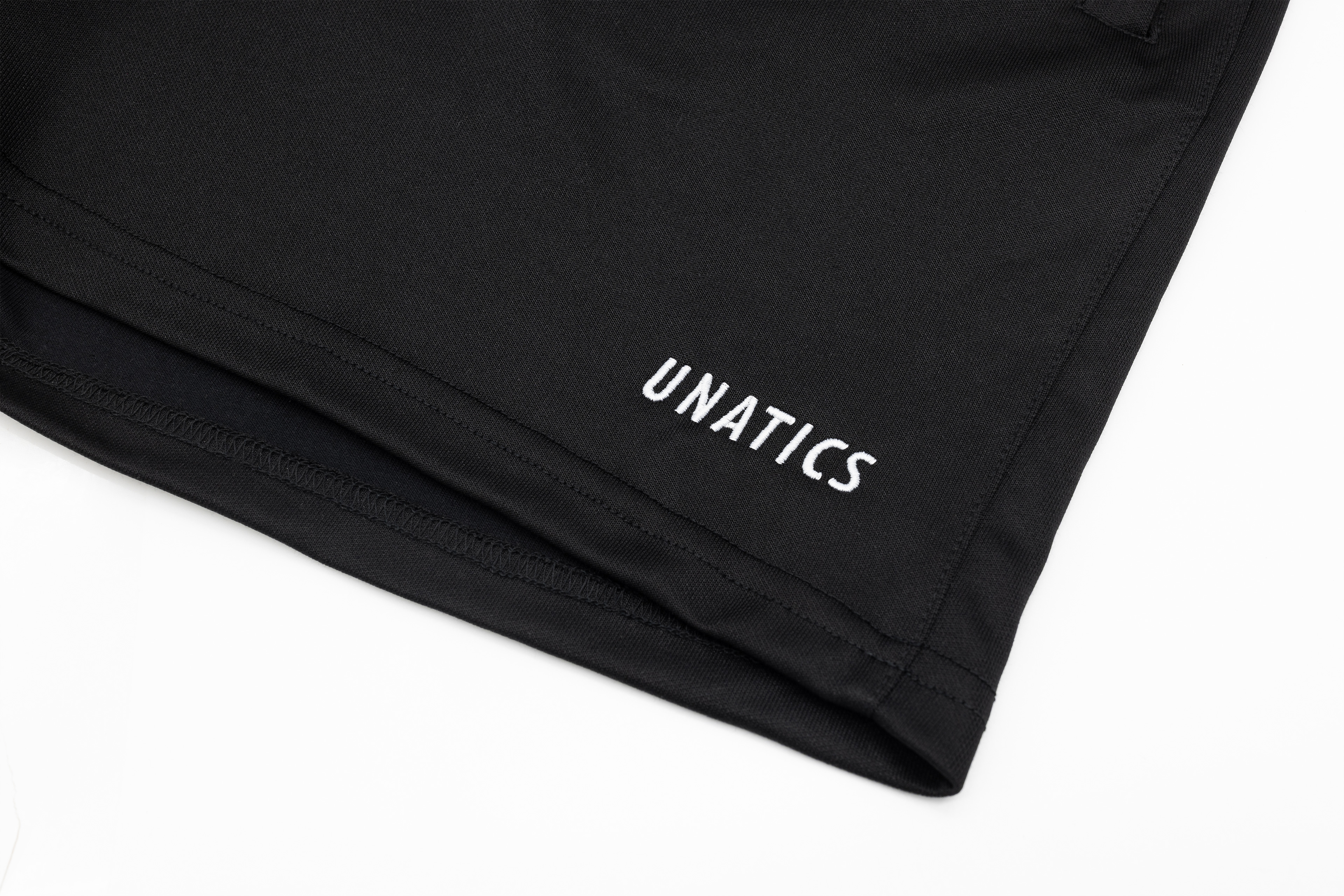 Short 'Italic' black