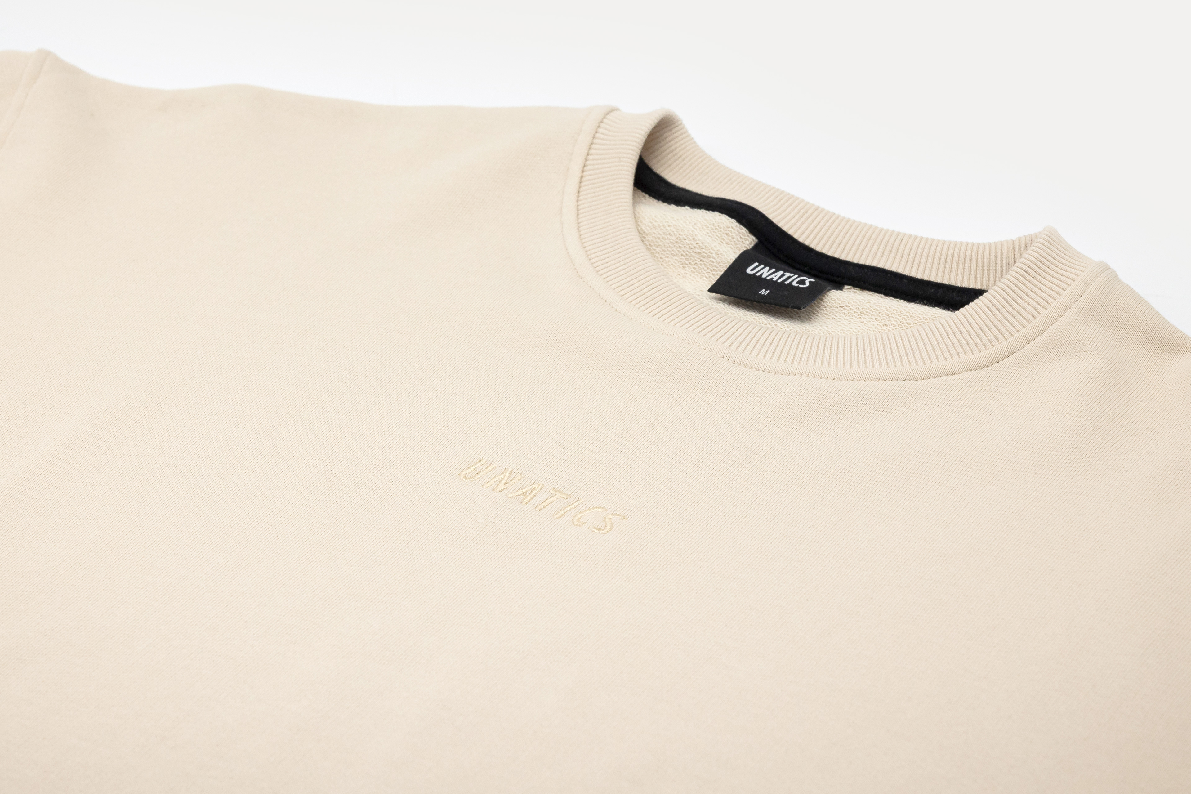 Crewneck 'Italic' beige