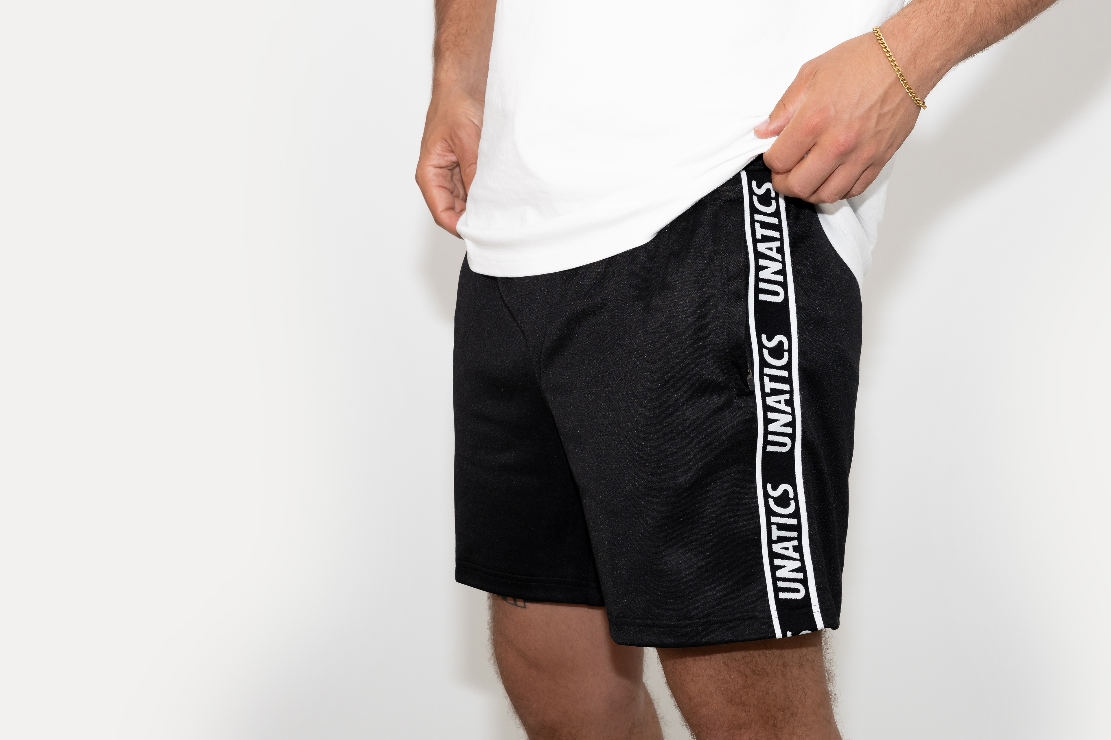 Short 'Taping Unatics' black
